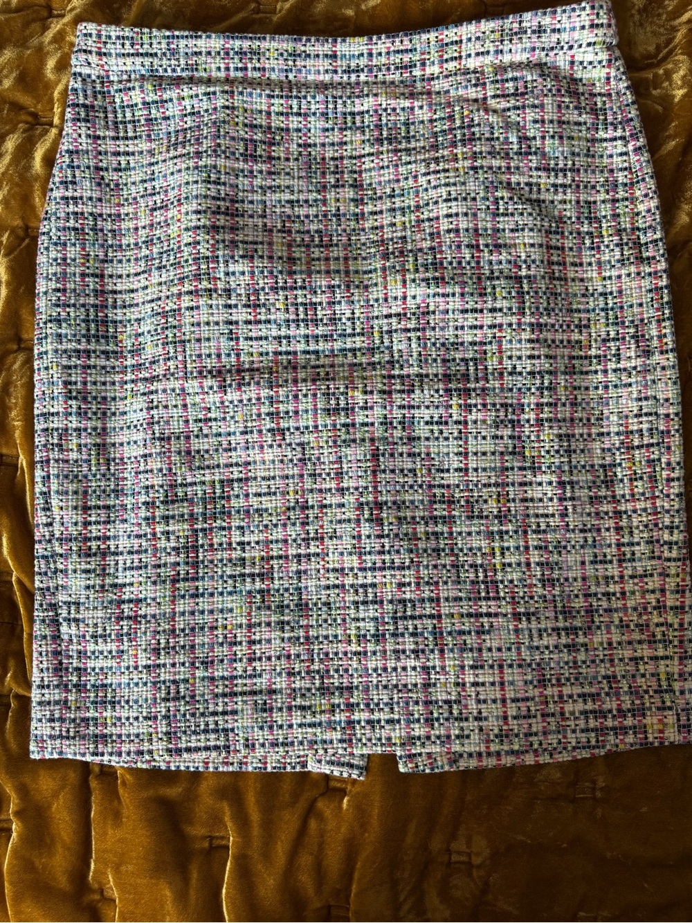 J. Crew White Tweed Pencil Skirt with Pink & Blue Flecks